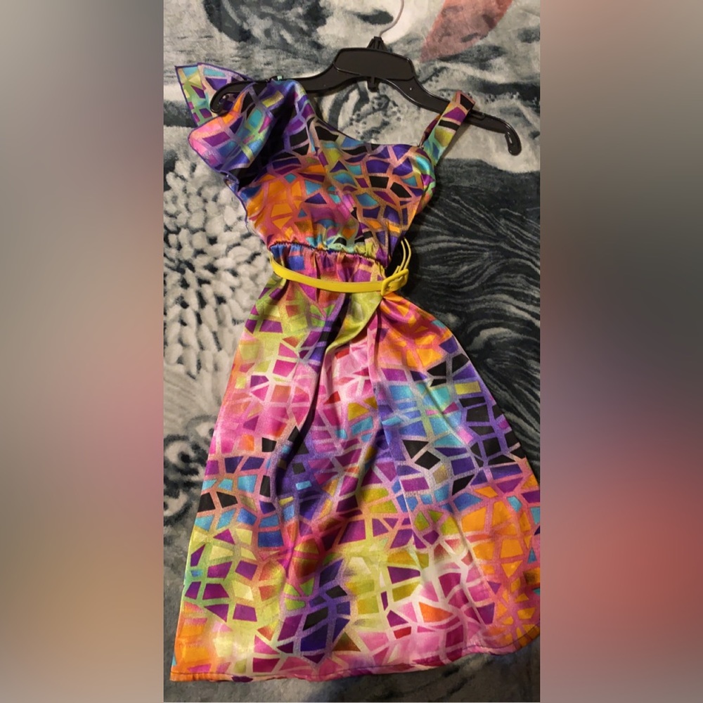 I.N. Girl, Made in Philippines